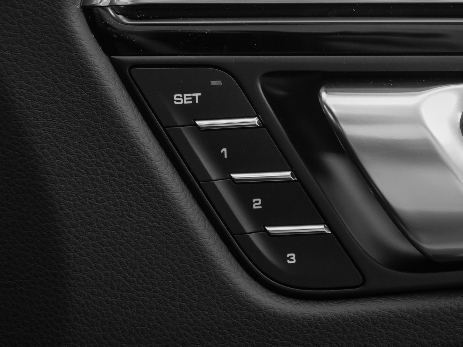 2025 Porsche Macan Macan