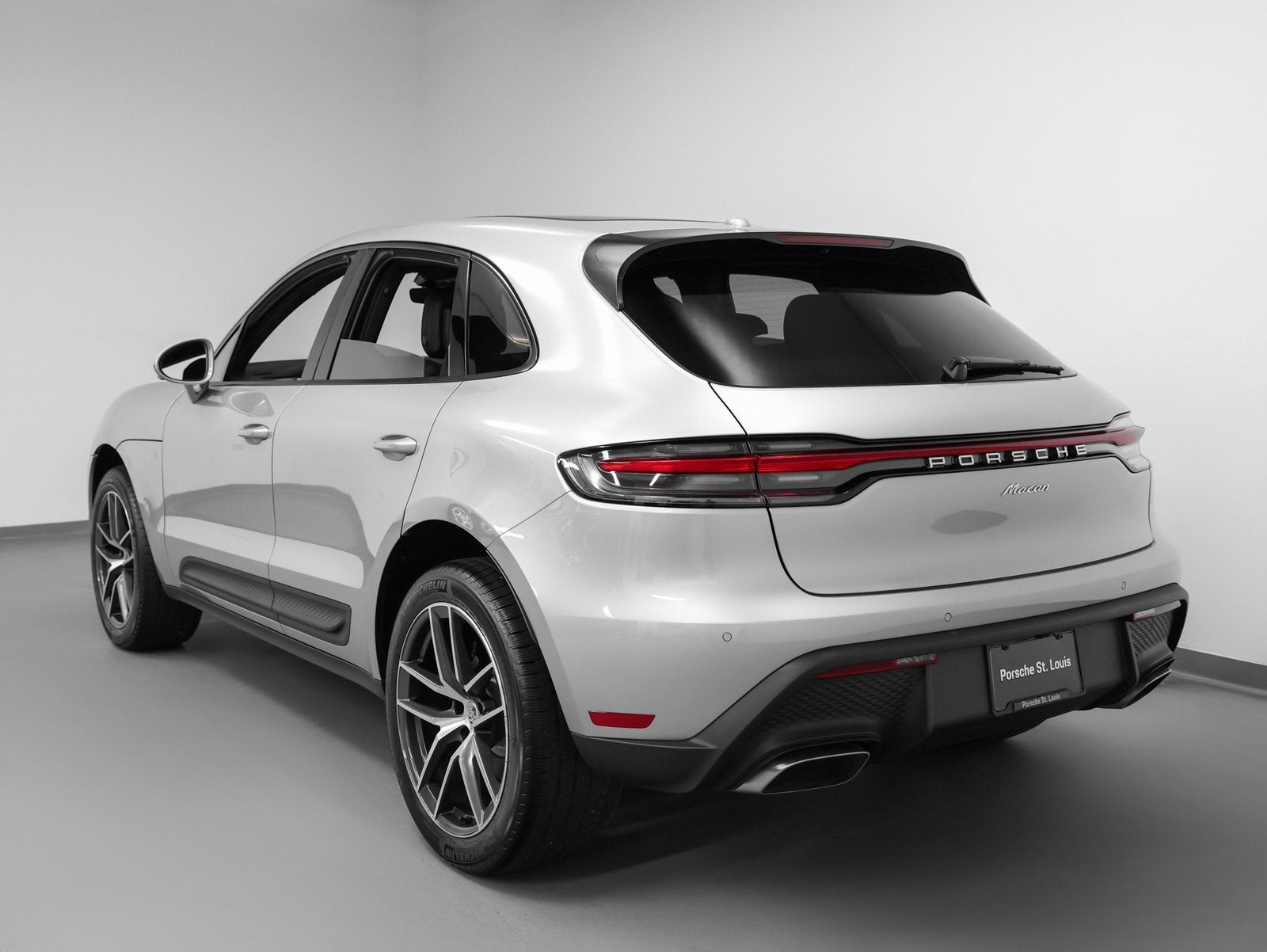 2025 Porsche Macan Macan