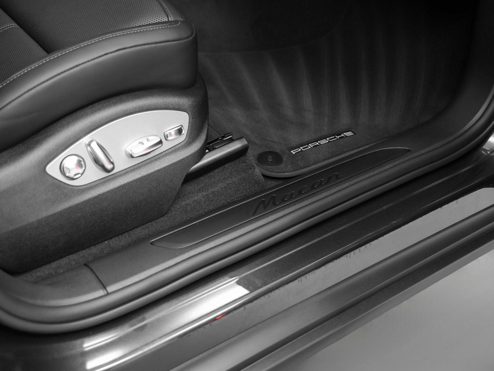 2025 Porsche Macan Macan