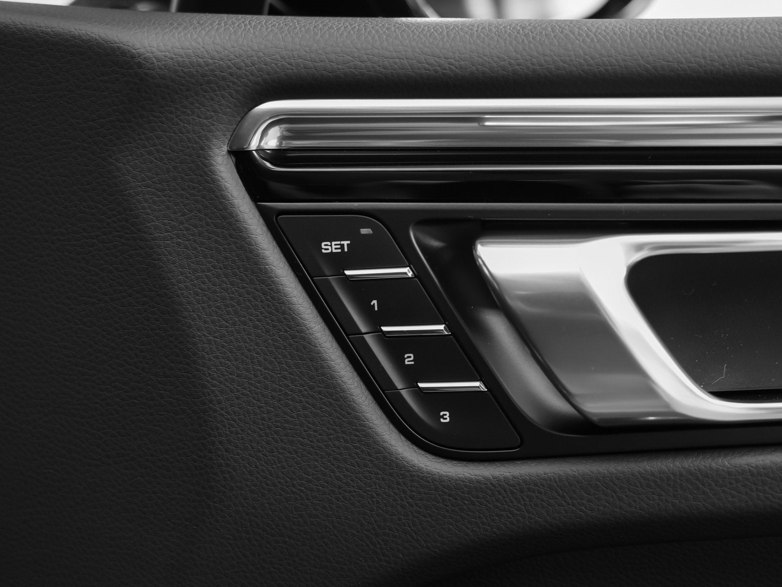 2025 Porsche Macan Macan