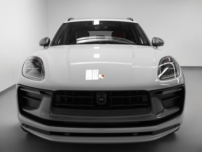 2026 Porsche Macan Macan T