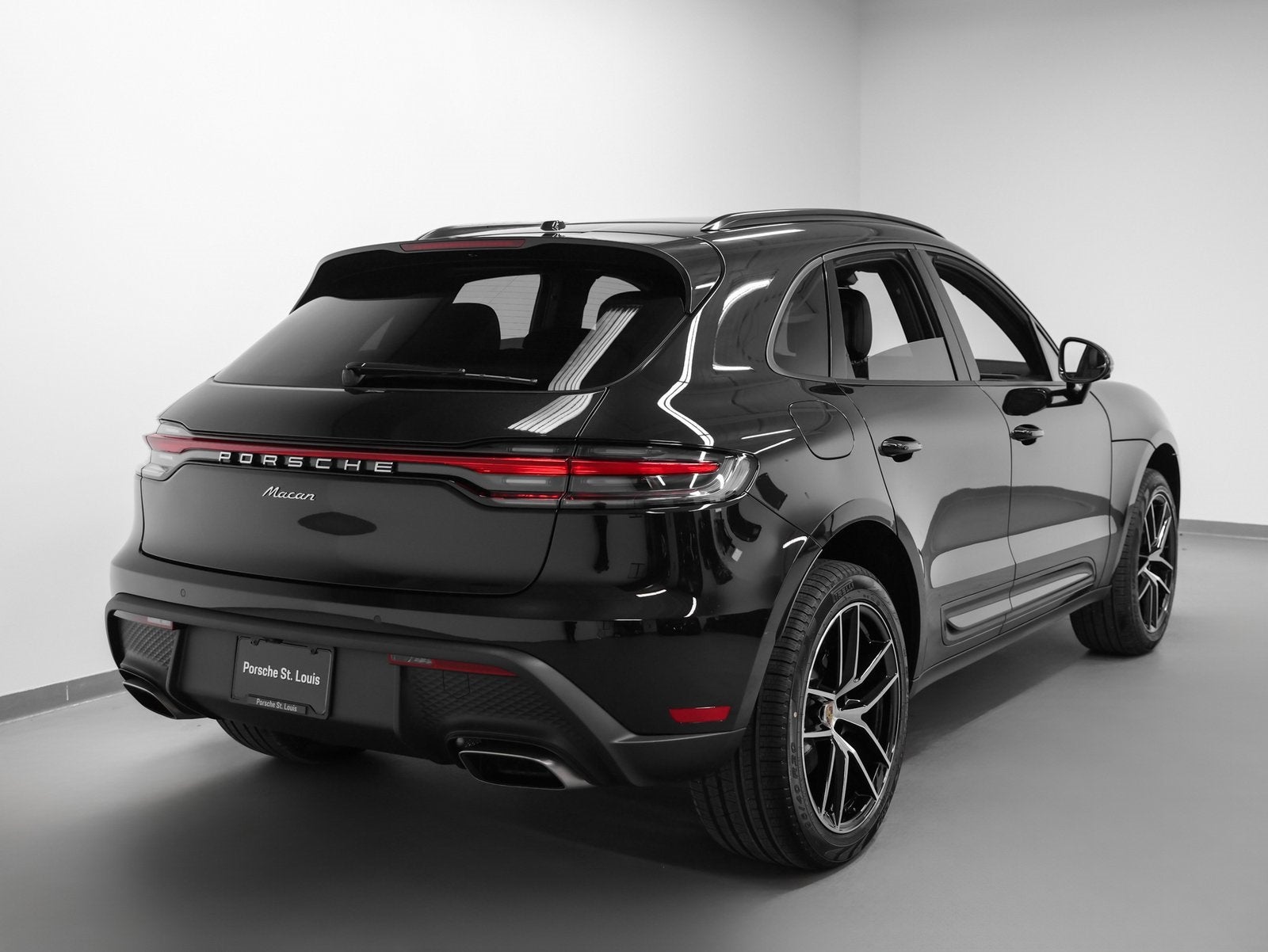 2026 Porsche Macan Macan