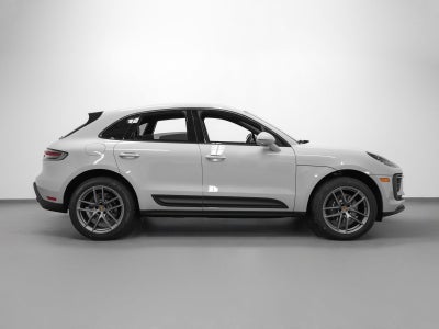2026 Porsche Macan Macan