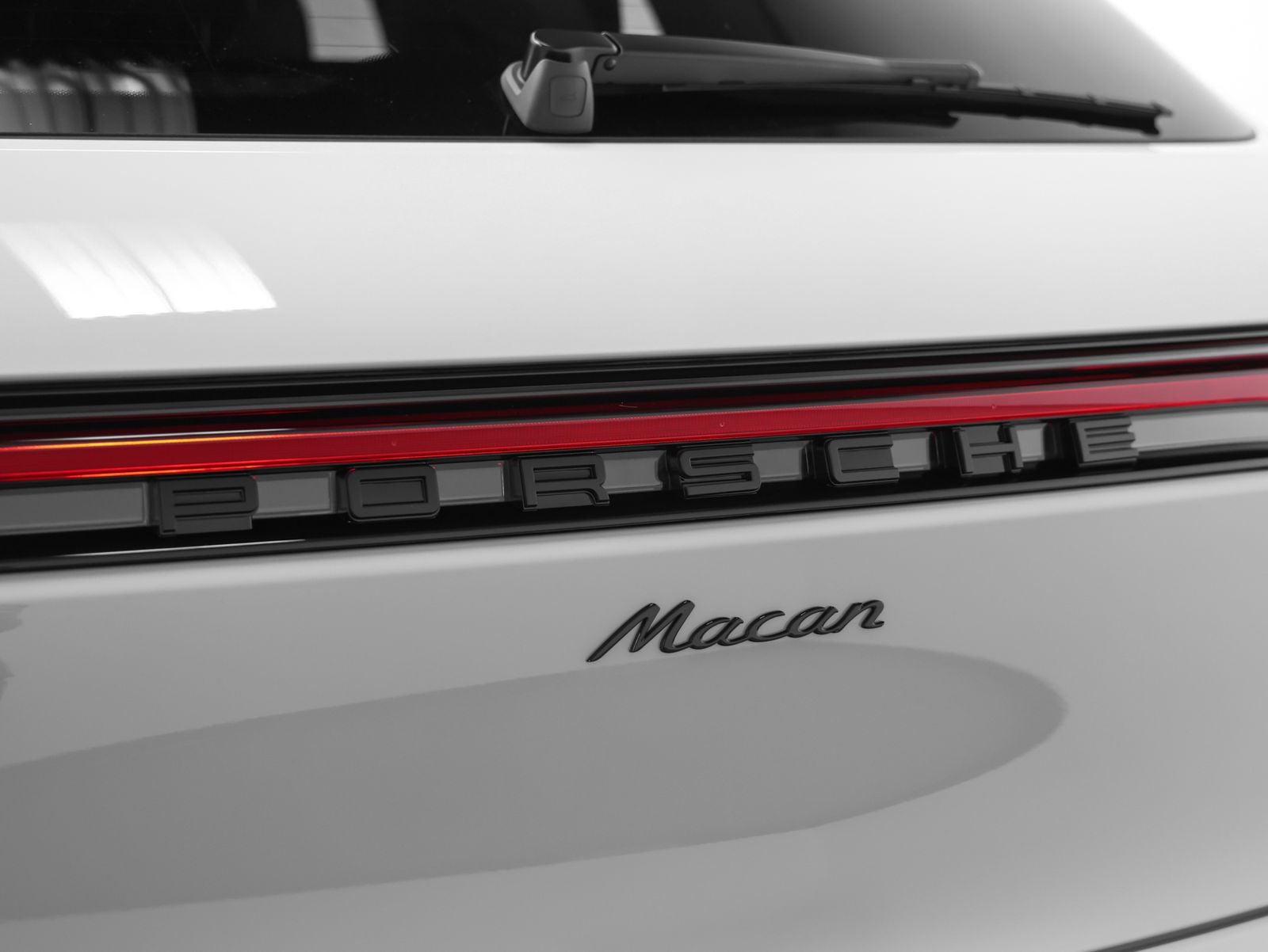 2026 Porsche Macan Macan