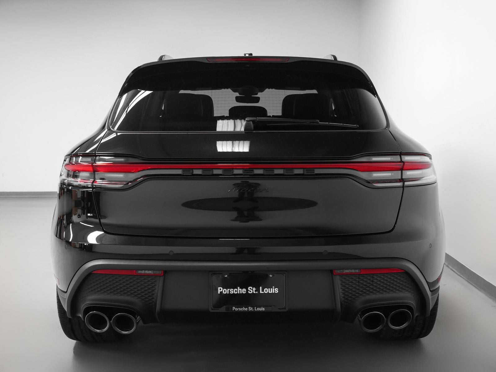 2026 Porsche Macan Base