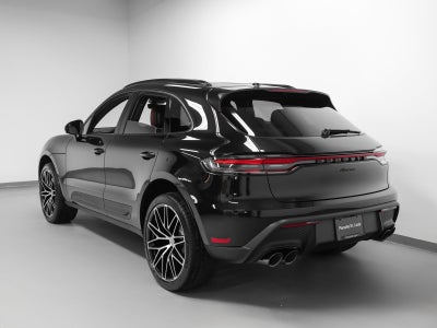 2026 Porsche Macan Base