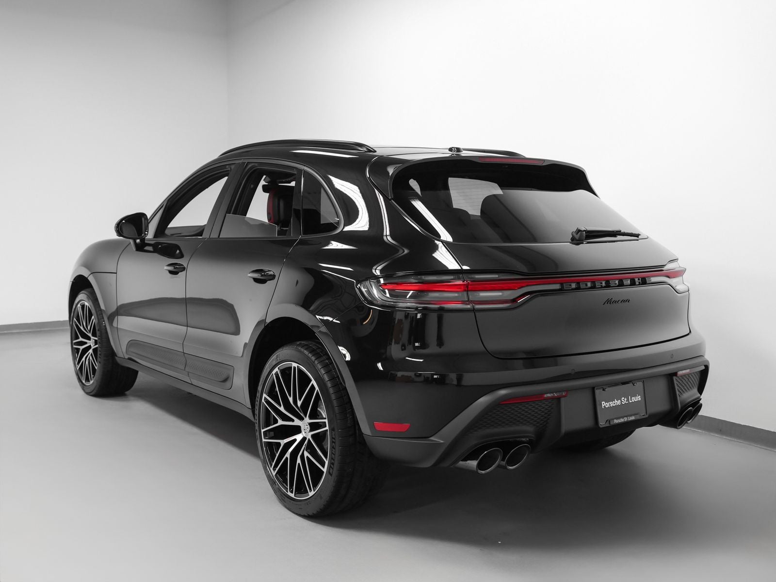 2026 Porsche Macan Base