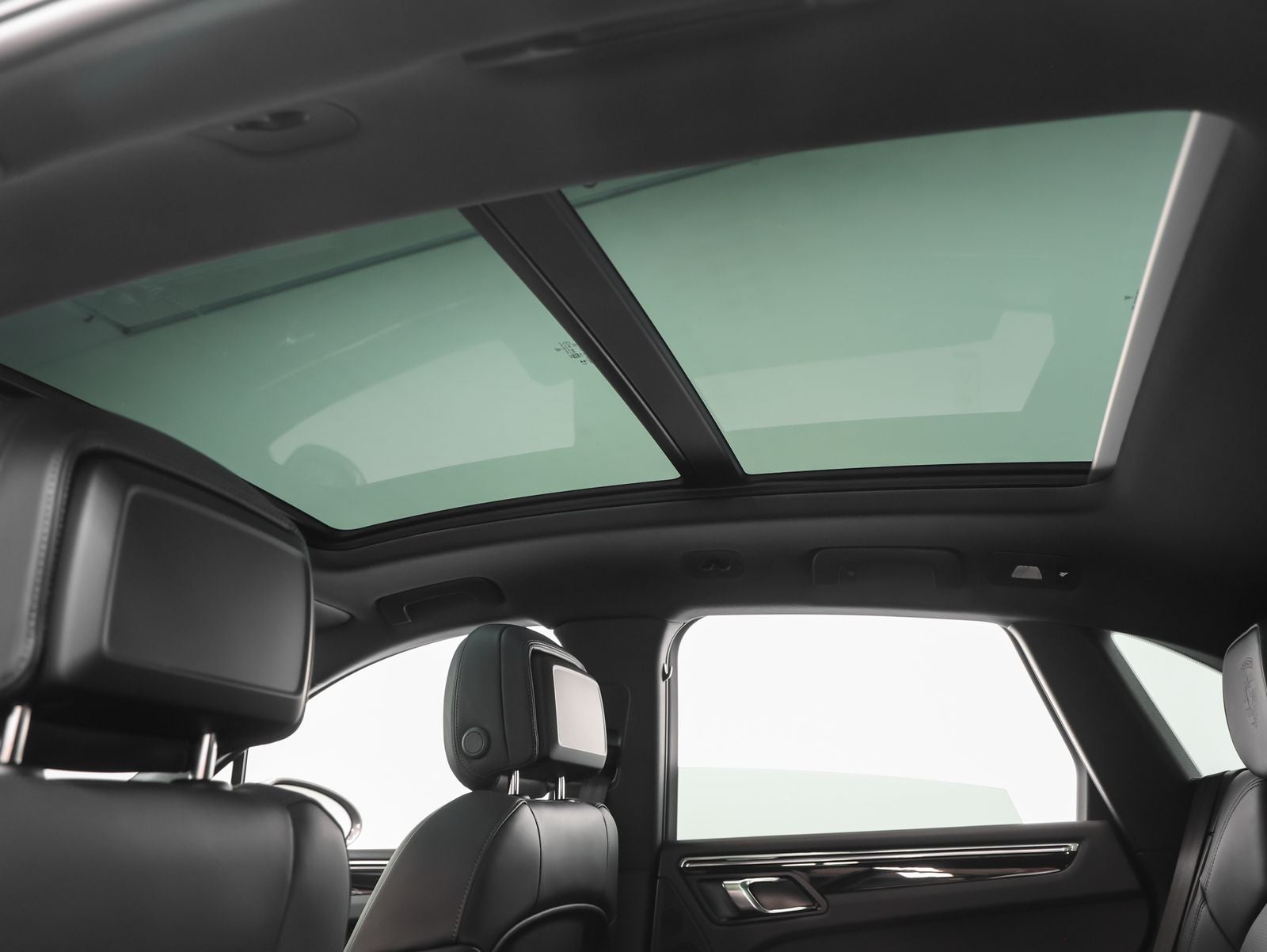 2026 Porsche Macan Macan T