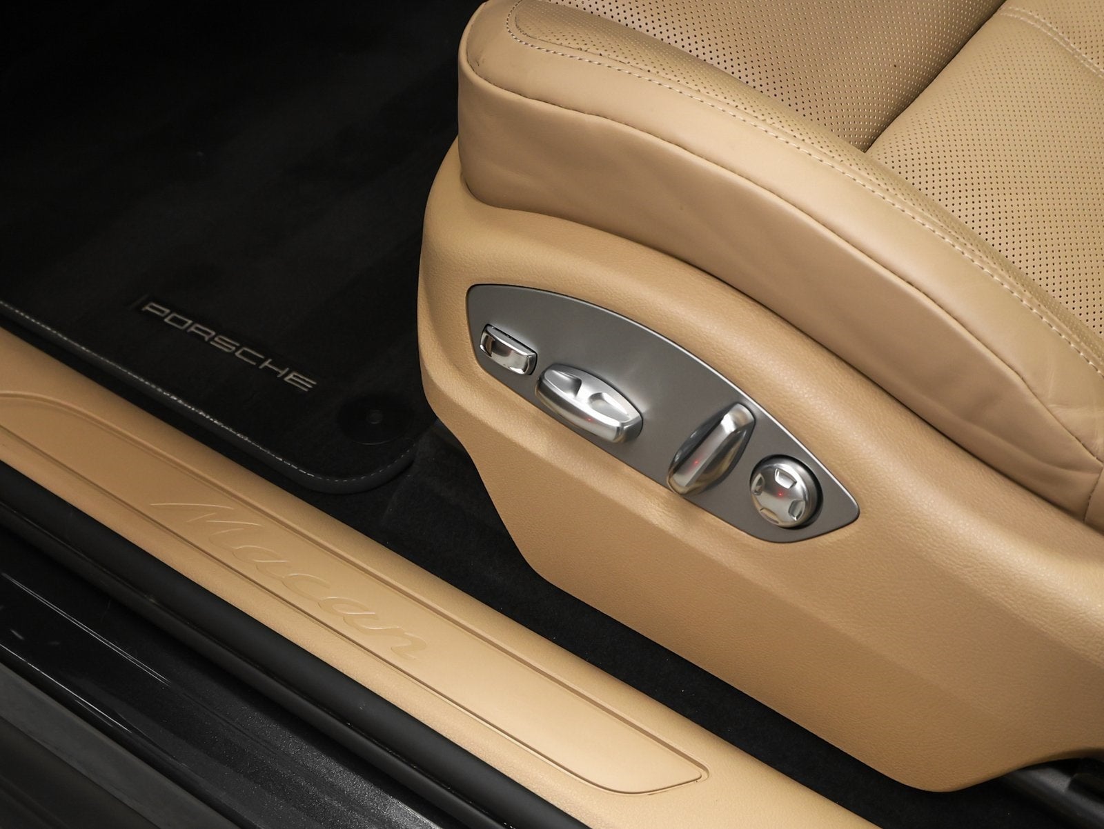 2025 Porsche Macan Macan