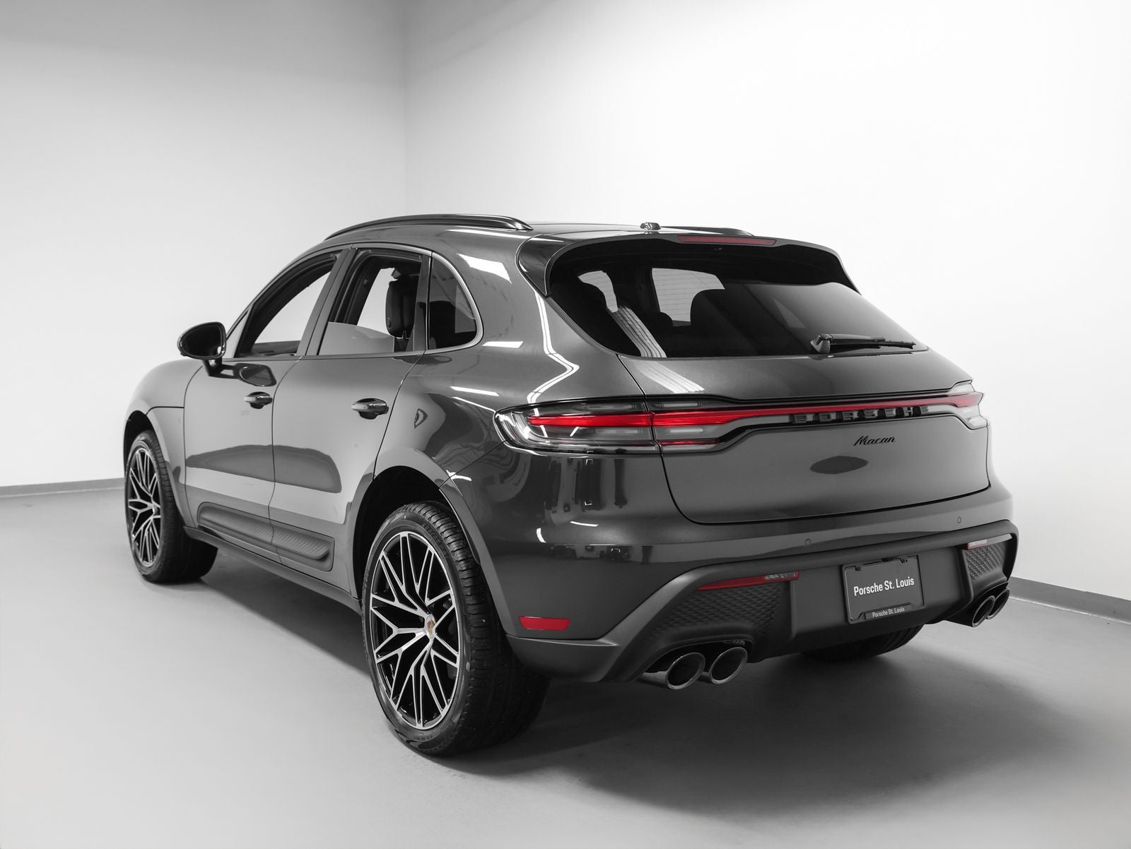 2026 Porsche Macan Base