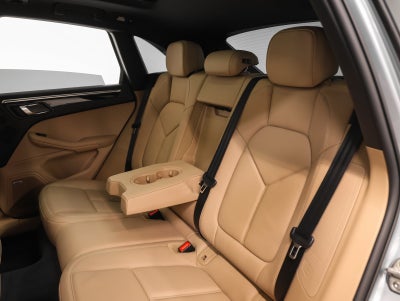 2021 Porsche Macan Macan