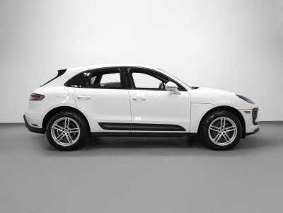 2022 Porsche Macan Macan