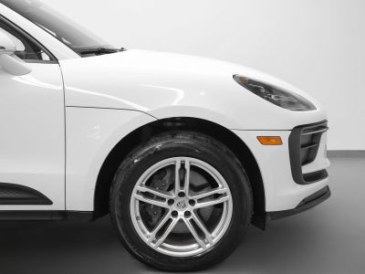 2022 Porsche Macan Macan