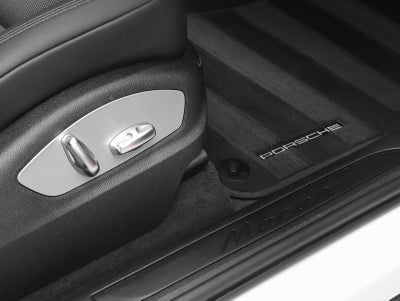 2022 Porsche Macan Macan