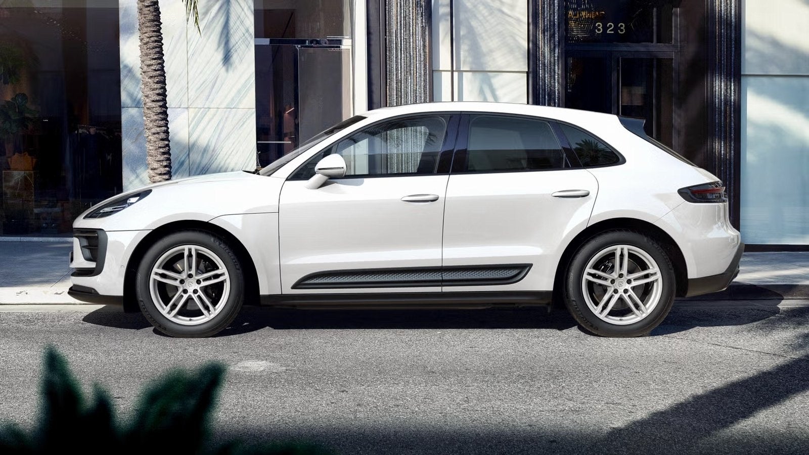 2022 Porsche Macan Base