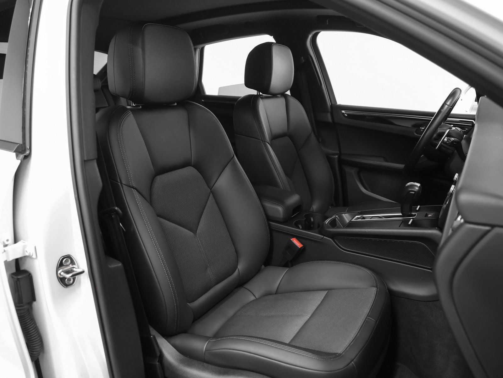 2022 Porsche Macan Macan