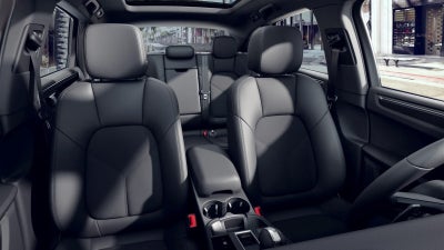 2022 Porsche Macan Base