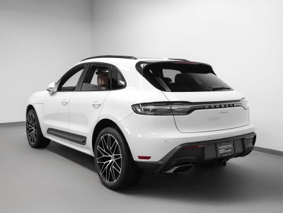 2023 Porsche Macan Base