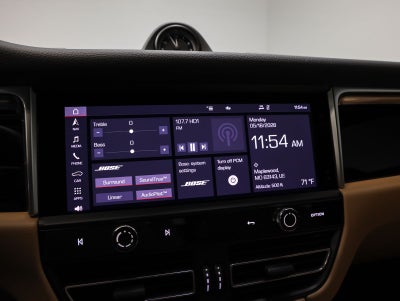 2023 Porsche Macan Base