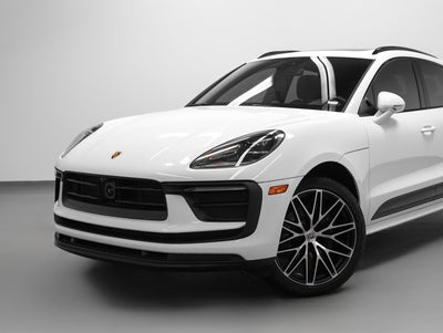 2023 Porsche Macan Base