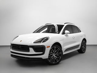 2023 Porsche Macan Base