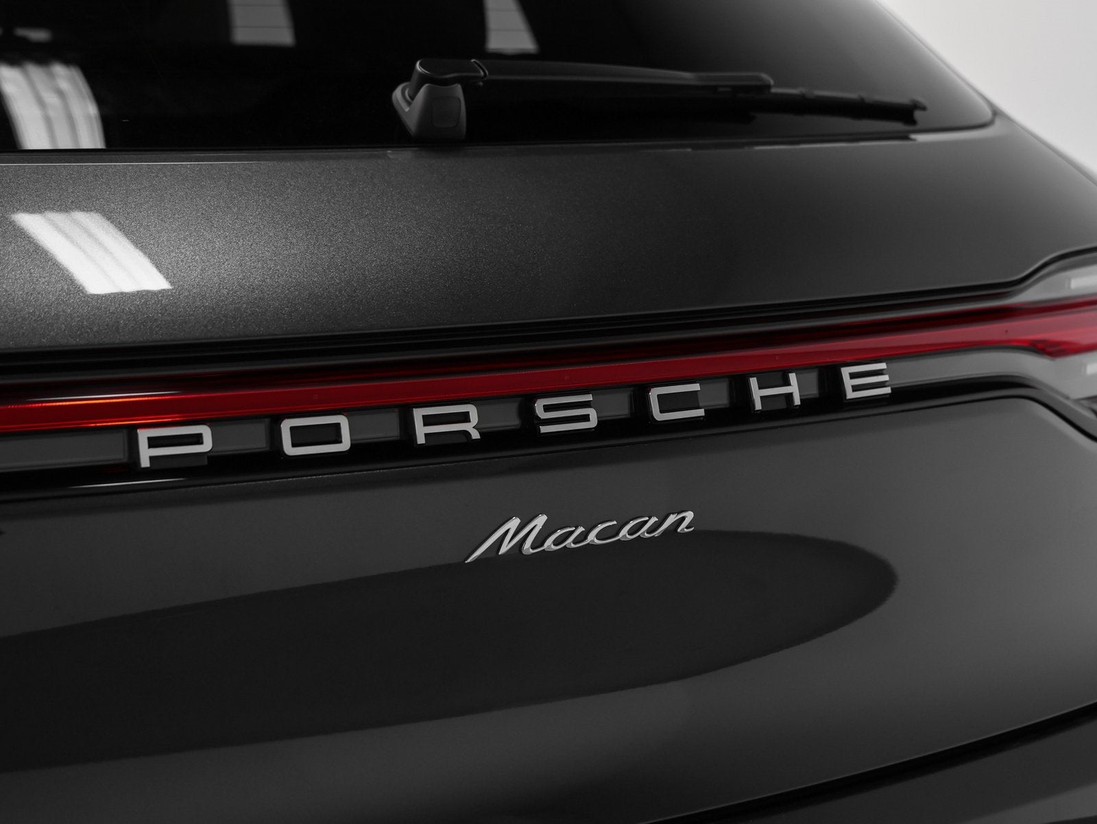 2025 Porsche Macan Macan