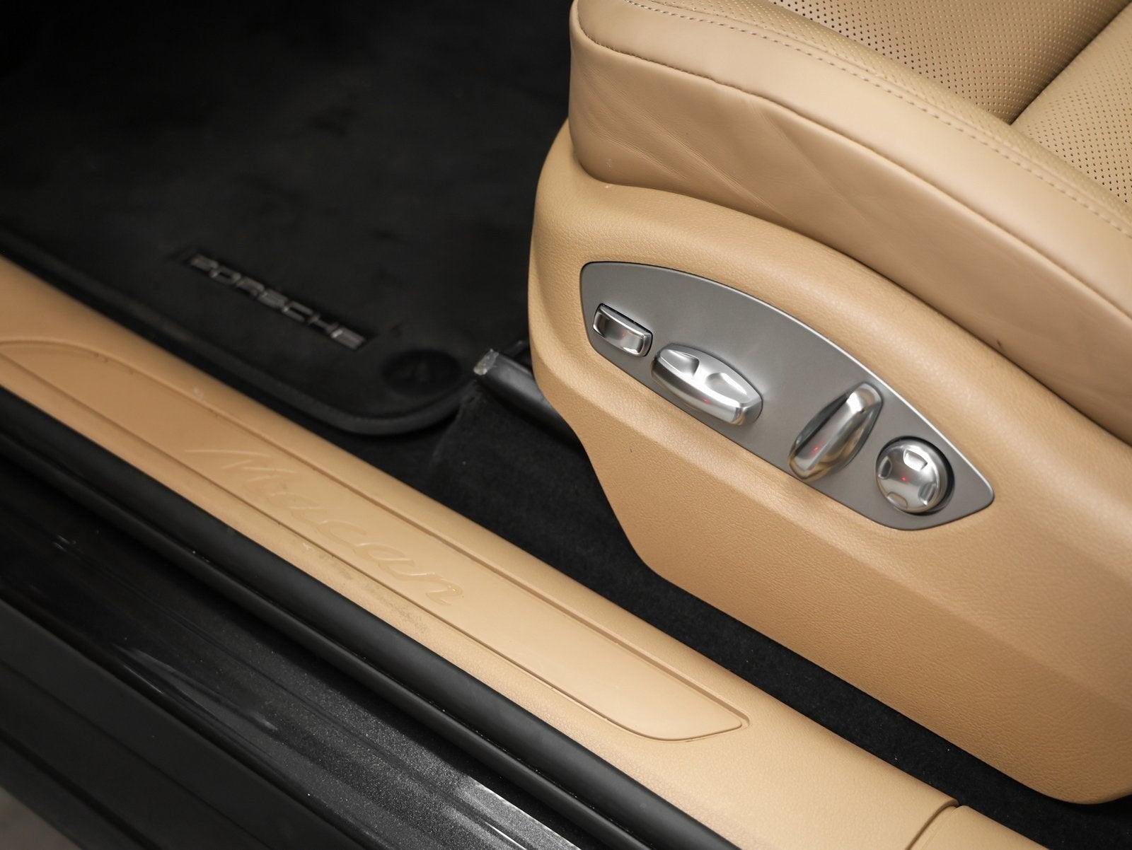 2025 Porsche Macan Macan