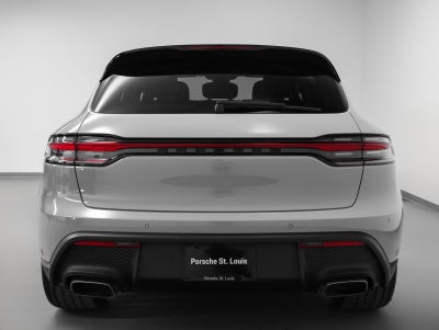 2026 Porsche Macan Base