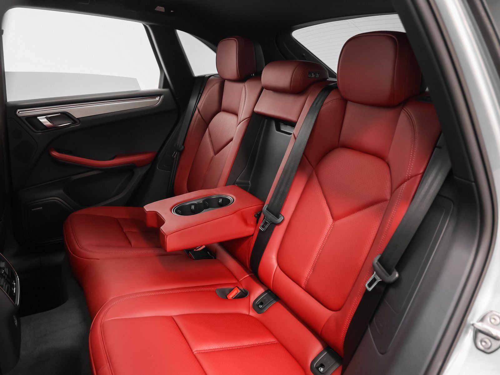 2026 Porsche Macan Macan T