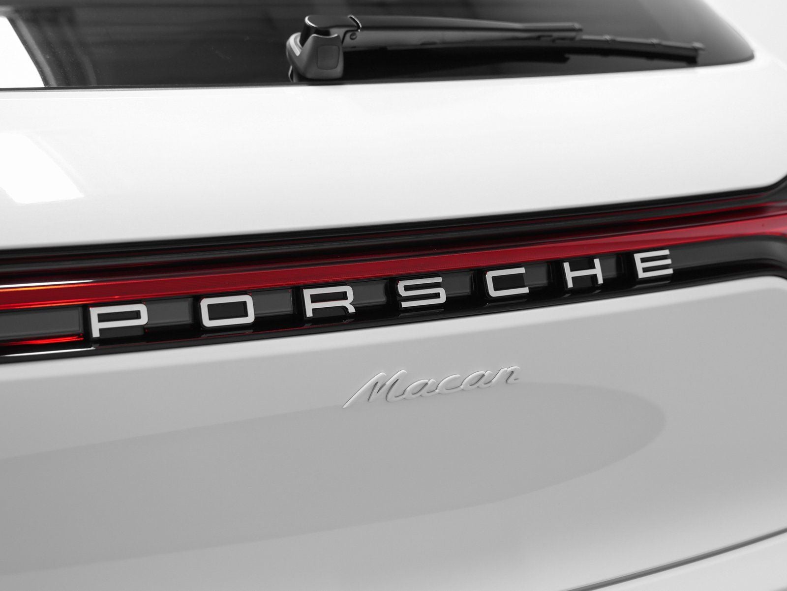 2026 Porsche Macan Macan