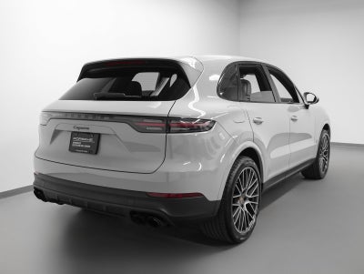 2023 Porsche Cayenne Cayenne Platinum Edition (MY23)