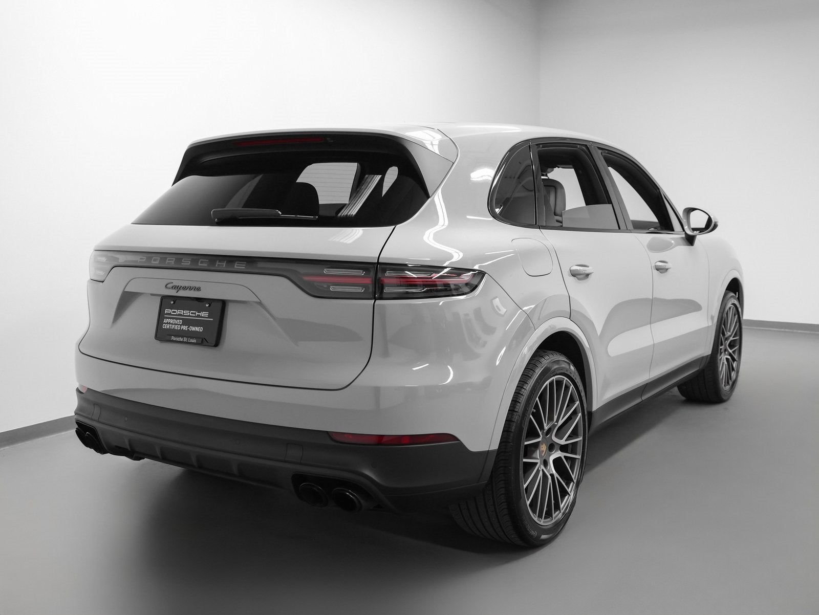 2023 Porsche Cayenne Cayenne Platinum Edition (MY23)