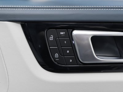 2023 Porsche Cayenne Cayenne Platinum Edition (MY23)