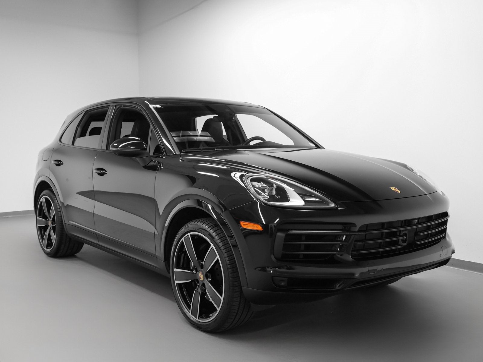 2023 Porsche Cayenne Platinum Edition