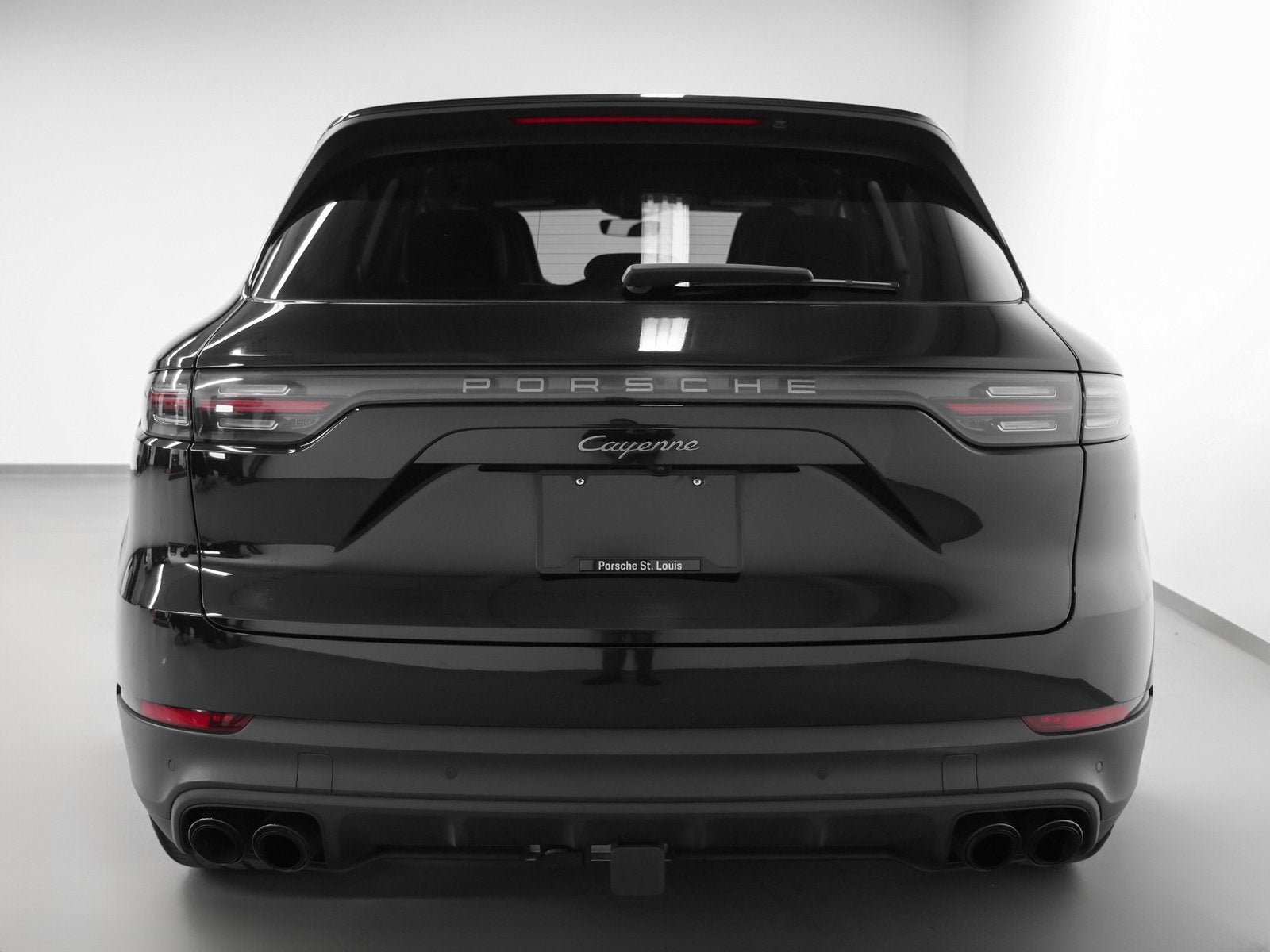 2023 Porsche Cayenne Platinum Edition