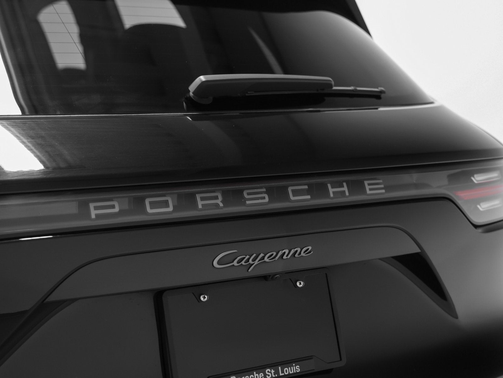 2023 Porsche Cayenne Platinum Edition