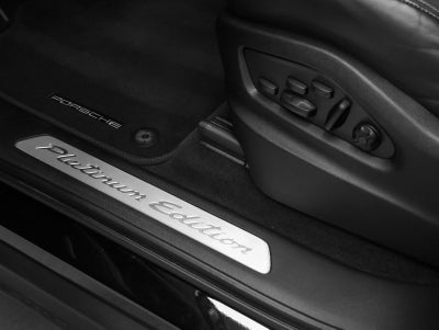 2023 Porsche Cayenne Platinum Edition