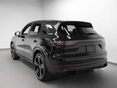 2023 Porsche Cayenne Platinum Edition