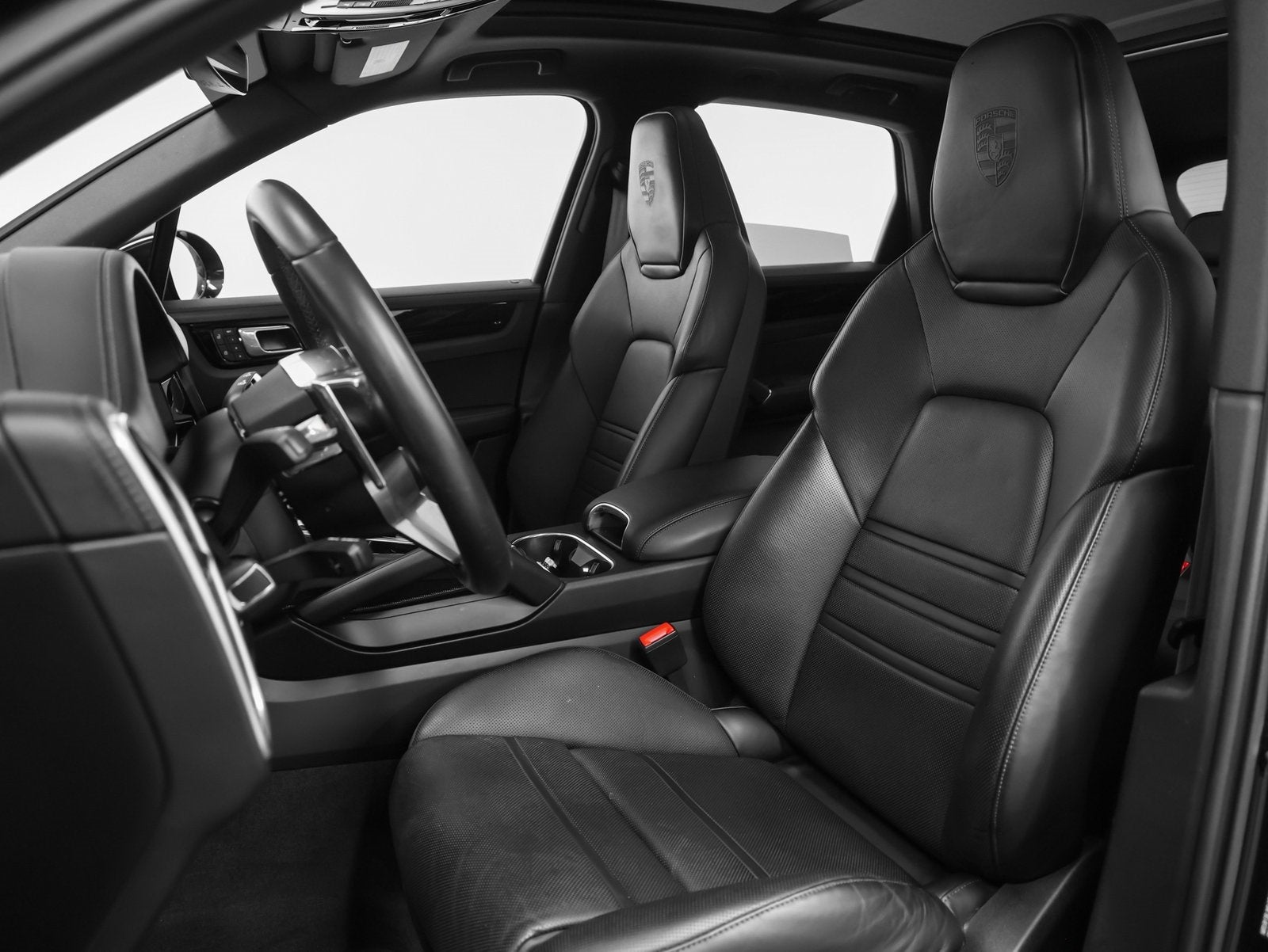 2023 Porsche Cayenne Platinum Edition