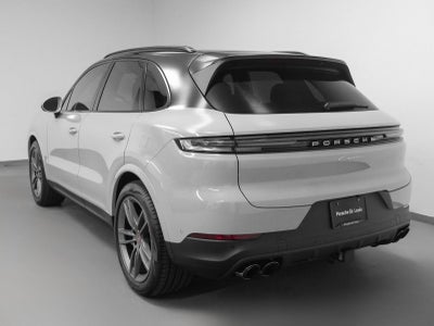 2025 Porsche Cayenne Base