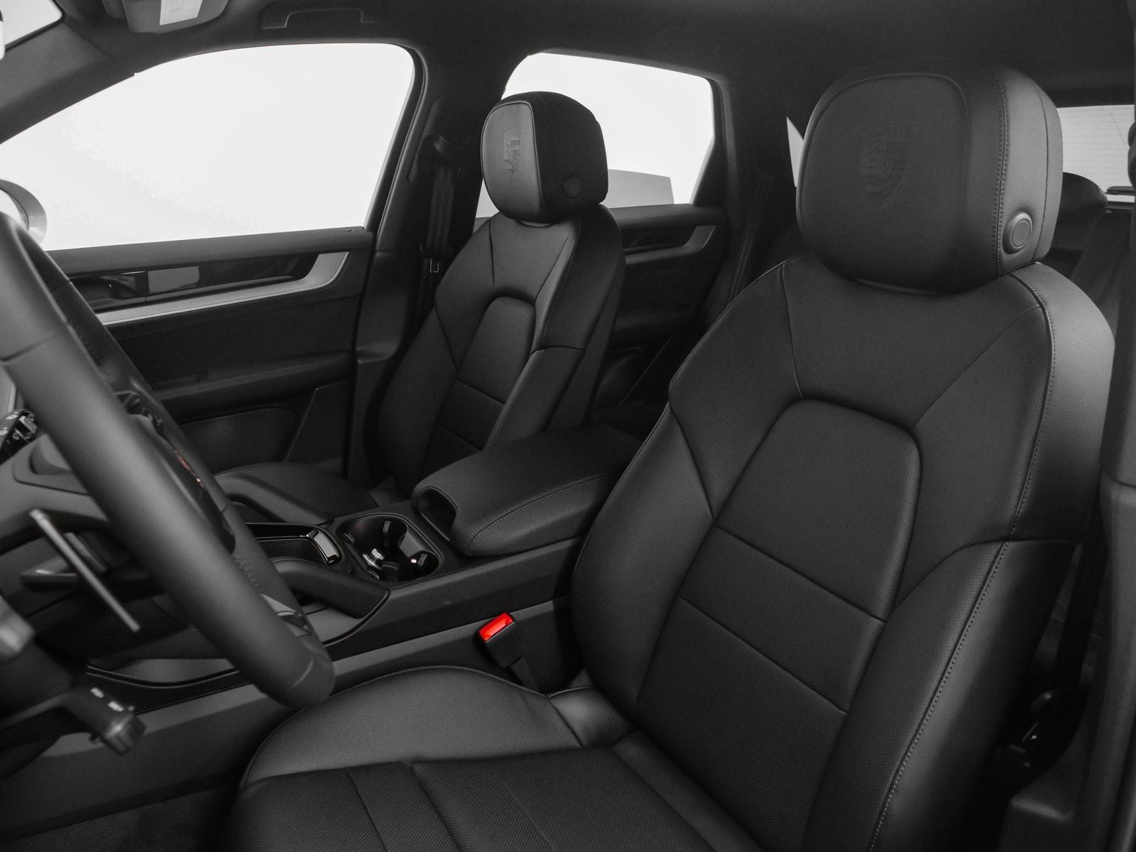 2025 Porsche Cayenne Base