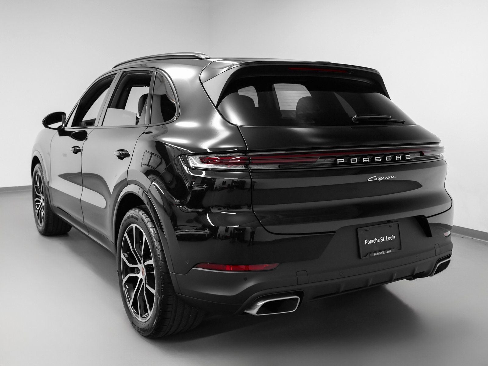 2025 Porsche Cayenne Base
