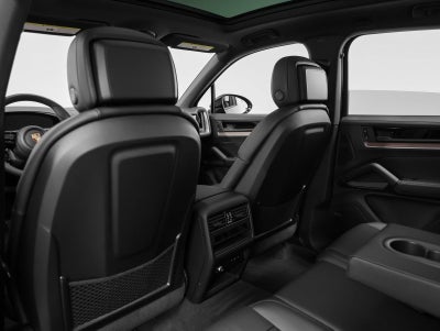 2025 Porsche Cayenne Base