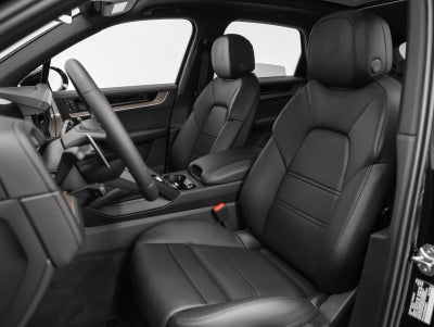 2025 Porsche Cayenne Base
