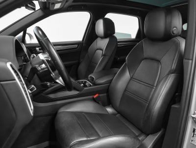 2021 Porsche Cayenne Base