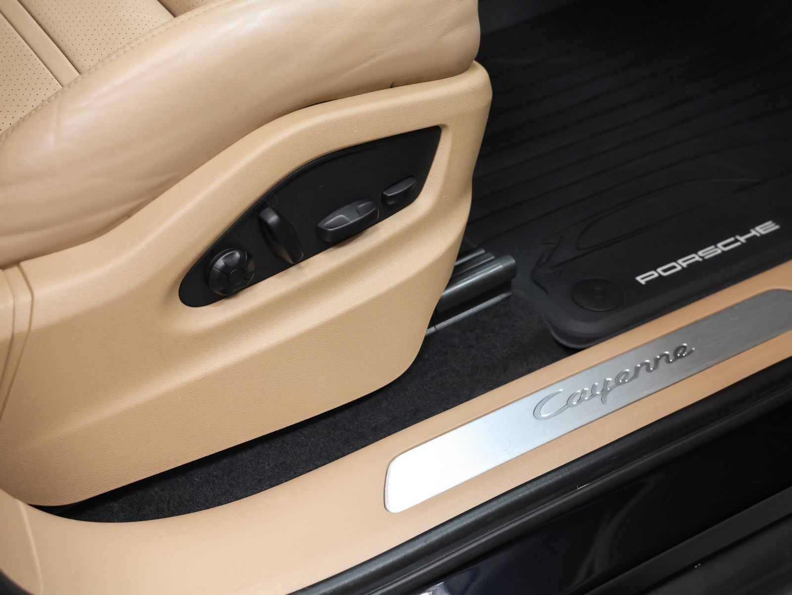 2023 Porsche Cayenne Cayenne (MY23)