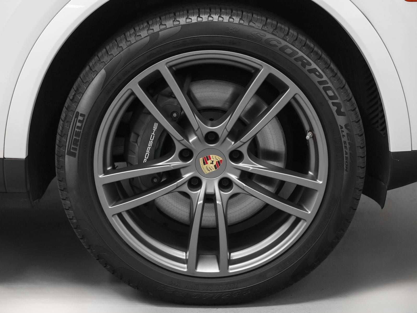 2023 Porsche Cayenne Base