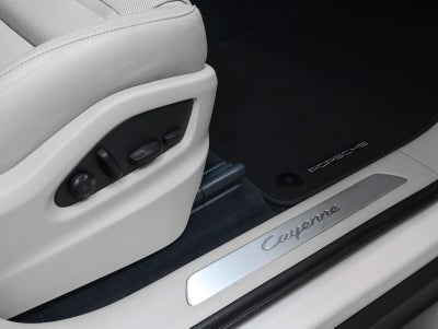 2023 Porsche Cayenne Base