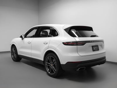 2023 Porsche Cayenne Base