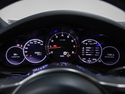 2023 Porsche Cayenne Base